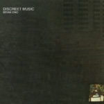 Εξώφυλλο του Discreet Music.